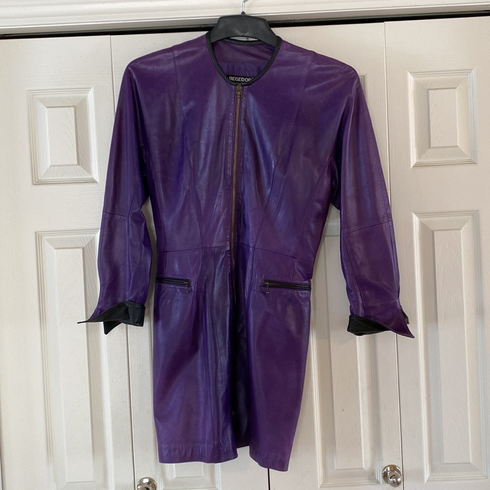 Begedor 1980s purple leather dress featuring a two way zipper and side zippers. - Picture 3 of 9